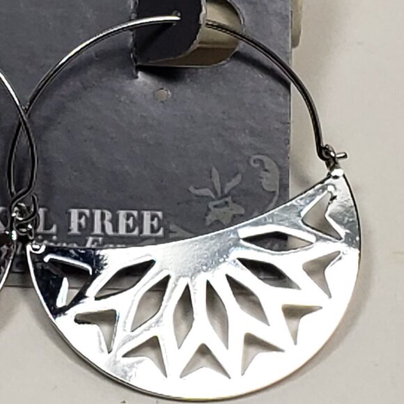 2/$30 Silver tone Filigree Design Hoop Earrings - 1.5" - Women Fashion Jewelry - Picture 4 of 8